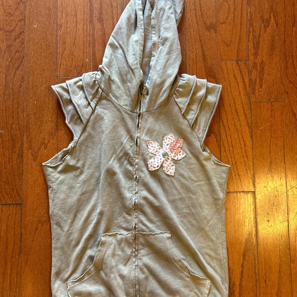 Tops - Green Twenty one shirt with hoodie size s $14